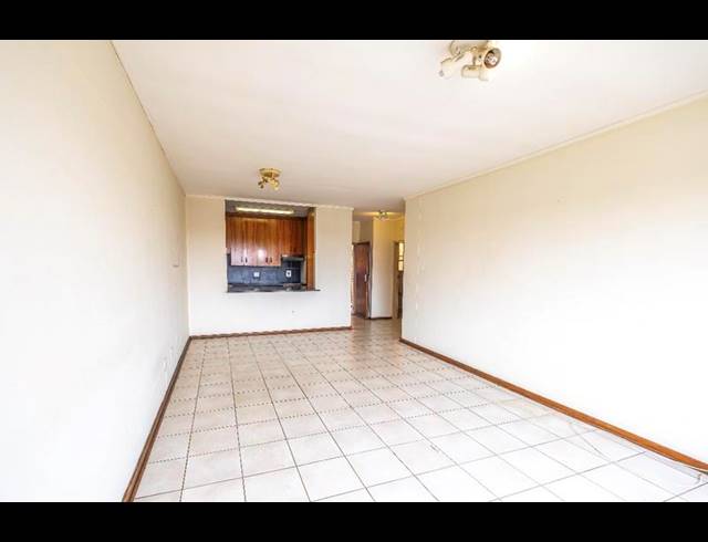 1 BEDROOM APARTMENT FOR SALE IN MALVERN EAST EXT